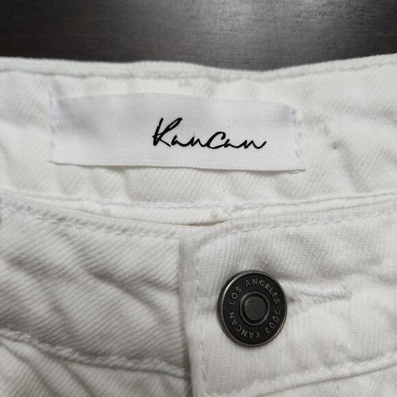 NWT KanCan White Distressed Shorts Size Medium - Picture 2 of 4